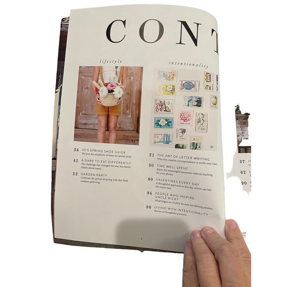 The Magnolia Journal Magazine Issue 6 Spring 2018 Joanna Gaines Fixer‎ Upper - Picture 3 of 4